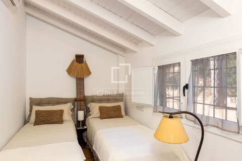 Купить виллу в Кабрера-де-Мар, Испания с 5 спален, 592м², № 6352 - фото 4