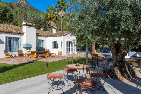 Купить виллу в Кабрера-де-Мар, Испания с 5 спален, 592м², № 6352 - фото 3