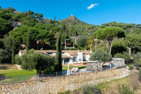 Вилла с 5 спальнями в Кабрера-де-Мар, Барселона, Каталония, Испания № 6352
