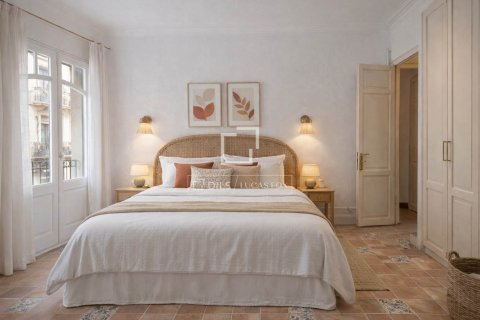 5 bedrooms apartment for sale in Barcelona, Catalonia, Spain № 6347 - photo 25