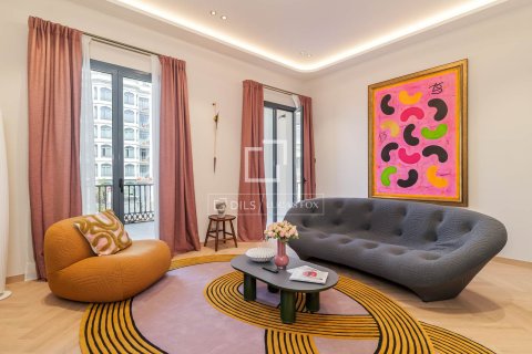 3 bedrooms apartment for sale in Barcelona, Catalonia, Spain № 6350