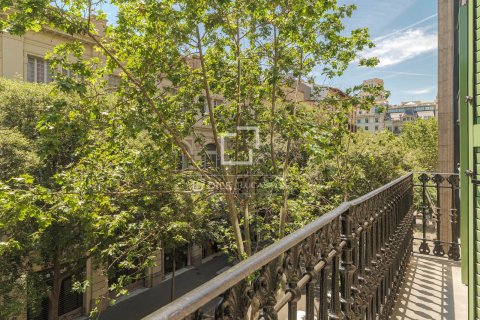 Купить квартиру в Барселона, Испания с 3 спальни, 149м², № 6350 - фото 9