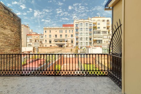 Купить квартиру в Барселона, Испания с 3 спальни, 149м², № 6350 - фото 27