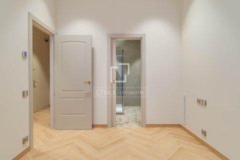 Купить квартиру в Барселона, Испания с 3 спальни, 149м², № 6350 - фото 7