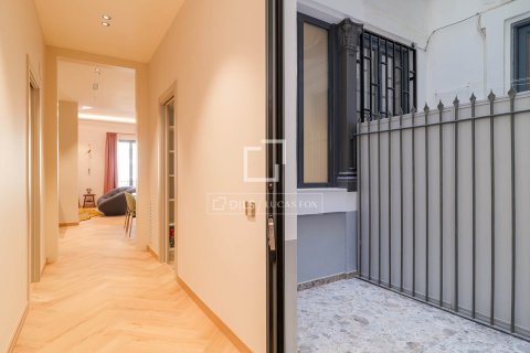 Купить квартиру в Барселона, Испания с 3 спальни, 149м², № 6350 - фото 12