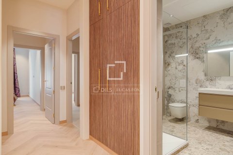 Купить квартиру в Барселона, Испания с 3 спальни, 149м², № 6350 - фото 13