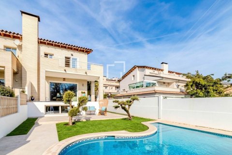 Купить виллу в Ситжес, Испания с 4 спальни, 207м², № 6348 - фото 6