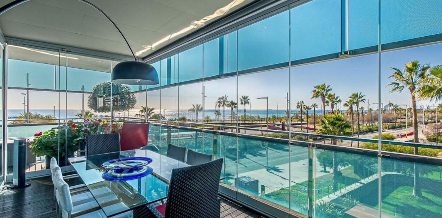 3 bedrooms apartment for sale in Barcelona, Catalonia, Spain № 7613