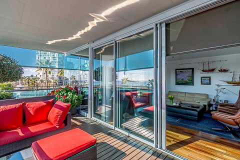 3 bedrooms apartment for sale in Barcelona, Catalonia, Spain № 7613 - photo 5
