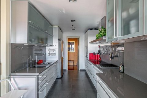 3 bedrooms apartment for sale in Barcelona, Catalonia, Spain № 7613 - photo 21
