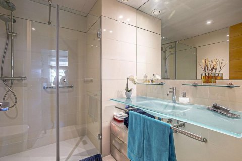 3 bedrooms apartment for sale in Barcelona, Catalonia, Spain № 7613 - photo 28