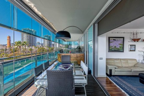 3 bedrooms apartment for sale in Barcelona, Catalonia, Spain № 7613 - photo 8