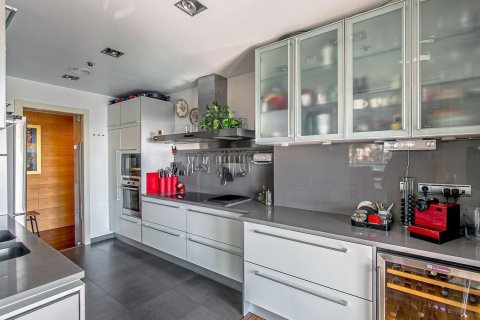 3 bedrooms apartment for sale in Barcelona, Catalonia, Spain № 7613 - photo 23