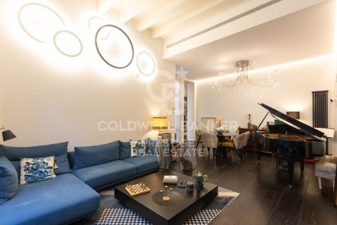 3 bedrooms duplex for sale in Barcelona, Catalonia, Spain № 5333 - photo 8