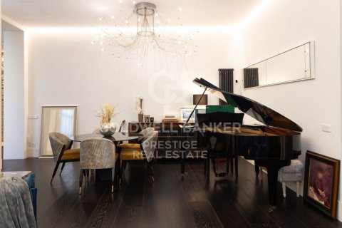 3 bedrooms duplex for sale in Barcelona, Catalonia, Spain № 5333 - photo 9