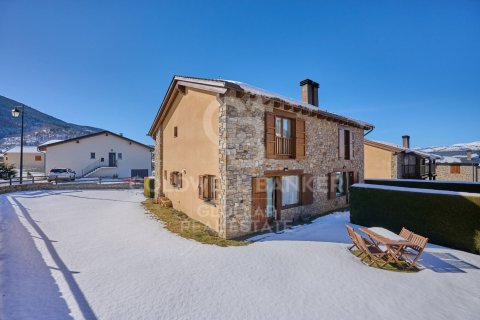 3 bedrooms house for sale in Catalonia, Spain № 5334 - photo 2