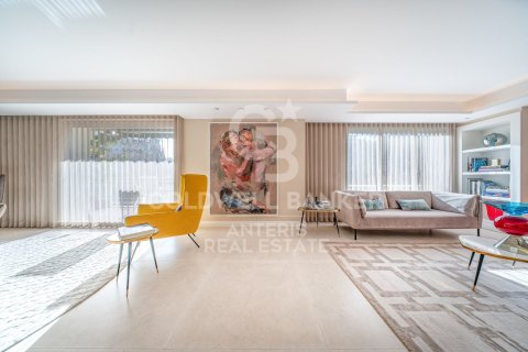 4 bedrooms apartment for sale in Barcelona, Catalonia, Spain № 5331 - photo 6