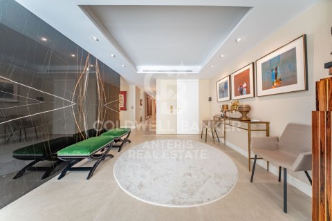 4 bedrooms apartment for sale in Barcelona, Catalonia, Spain № 5331 - photo 3