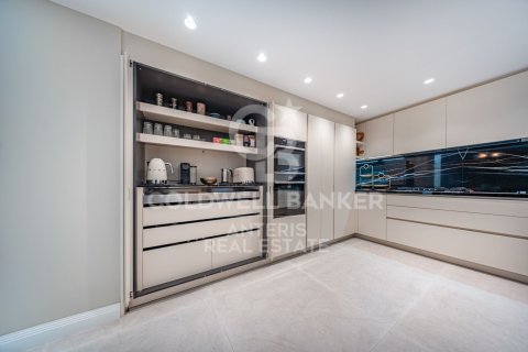 4 bedrooms apartment for sale in Barcelona, Catalonia, Spain № 5331 - photo 14