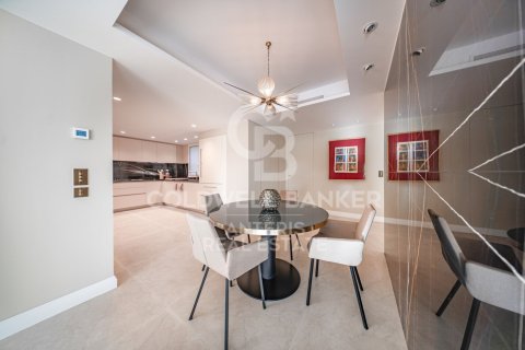 4 bedrooms apartment for sale in Barcelona, Catalonia, Spain № 5331 - photo 12