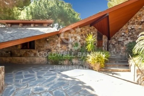 7 bedrooms house for sale in Sant Andreu de Llavaneres, Barcelona, Catalonia, Spain № 5335 - photo 3