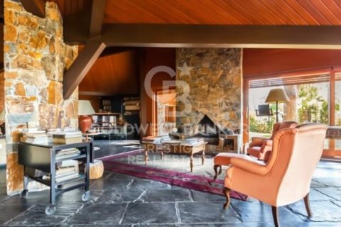 7 bedrooms house for sale in Sant Andreu de Llavaneres, Barcelona, Catalonia, Spain № 5335 - photo 8