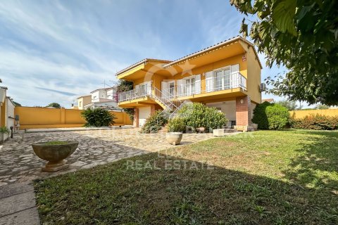 3 bedrooms house for sale in L'Escala, Girona, Catalonia, Spain № 5467