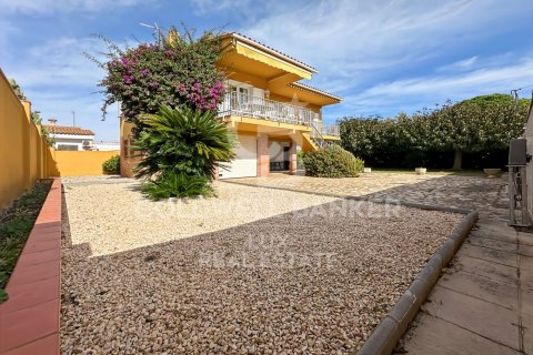 3 bedrooms house for sale in L'Escala, Girona, Catalonia, Spain № 5467 - photo 24