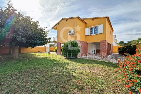 3 bedrooms house for sale in L'Escala, Girona, Catalonia, Spain № 5467 - photo 23