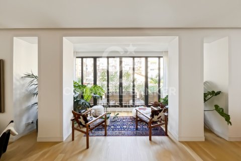 Купить квартиру в Барселона, Испания с 2 спальни, 130м², № 5465 - фото 2