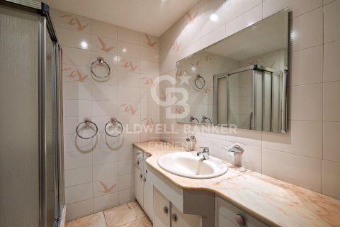 4 bedrooms apartment for sale in Barcelona, Catalonia, Spain № 5468 - photo 14