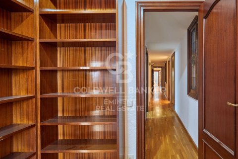 4 bedrooms apartment for sale in Barcelona, Catalonia, Spain № 5468 - photo 20
