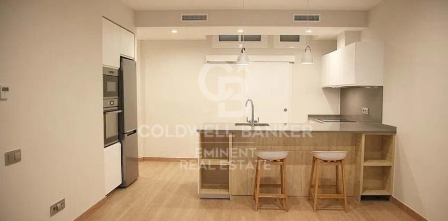 2 bedrooms apartment for sale in Barcelona, Catalonia, Spain № 5466