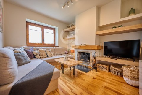 4 bedrooms house for sale in Girona, Catalonia, Spain № 5462 - photo 3