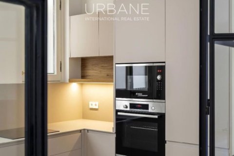 Купить квартиру в Эшампле, Испания с 2 спальни, 90м², № 2660 - фото 21