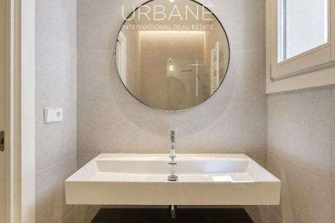 Купить квартиру в Эшампле, Испания с 2 спальни, 90м², № 2660 - фото 28