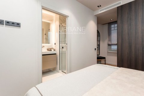 Купить квартиру в Старый город, Барселона, Испания с 2 спальни, 88м², № 2659 - фото 23
