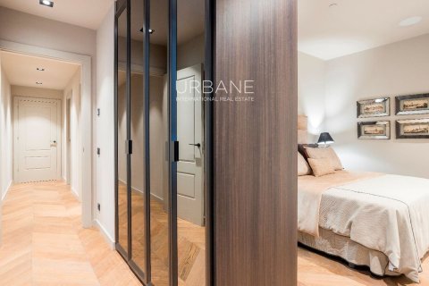 Купить квартиру в Старый город, Барселона, Испания с 2 спальни, 88м², № 2659 - фото 19