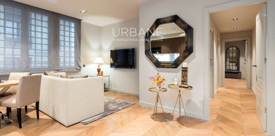 Квартира с 2 спальнями в Старый городе, Барселона, Каталония, Испания № 2659