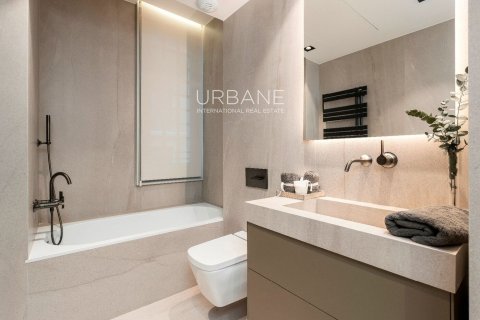 Купить квартиру в Старый город, Барселона, Испания с 2 спальни, 88м², № 2659 - фото 13