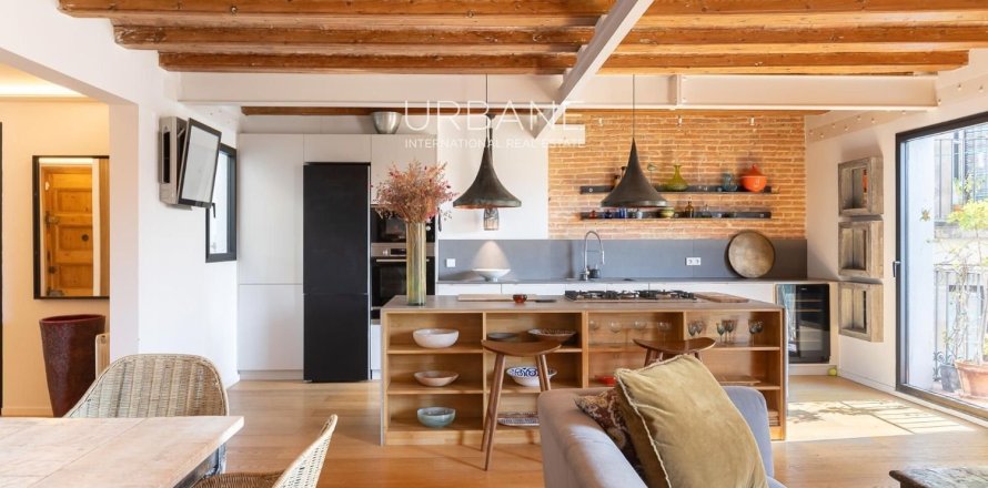 Квартира с 2 спальнями в Старый городе, Барселона, Каталония, Испания № 2657