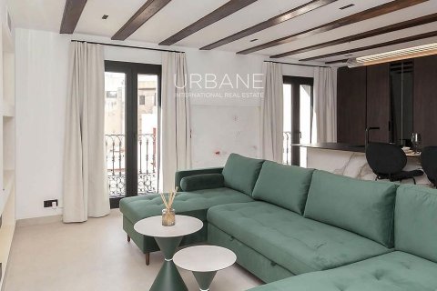 Квартира с 2 спальнями в Ситжесе, Барселона, Каталония, Испания № 2654