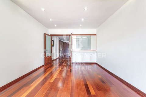 Купить квартиру в Барселона, Испания с 2 спальни, 121м², № 7784 - фото 23