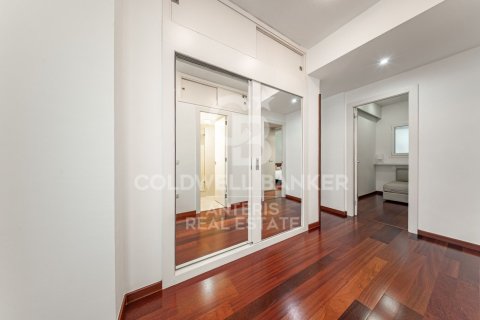 Купить квартиру в Барселона, Испания с 2 спальни, 121м², № 7784 - фото 2