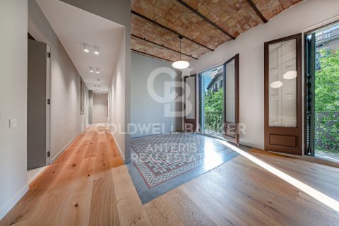 Купить квартиру в Барселона, Испания с 4 спальни, 129м², № 7785 - фото 30