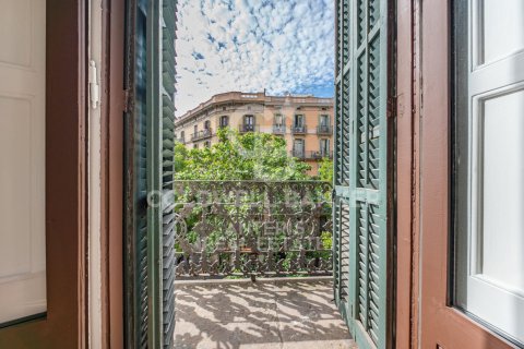 Купить квартиру в Барселона, Испания с 4 спальни, 129м², № 7785 - фото 11