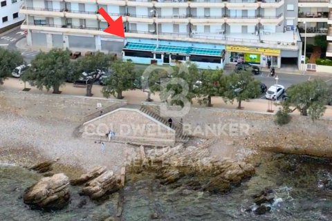 243 sq.m. cafe / restaurant for sale in L'Escala, Girona, Catalonia, Spain № 5962 - photo 3