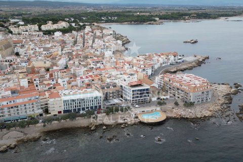 243 sq.m. cafe / restaurant for sale in L'Escala, Girona, Catalonia, Spain № 5962 - photo 4