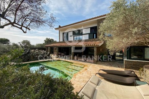 Купить виллу в Кадакес, Испания с 7 спален, 575м², № 5963 - фото 2