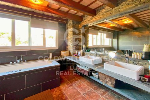 Купить виллу в Кадакес, Испания с 7 спален, 575м², № 5963 - фото 26